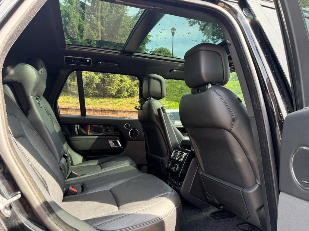 2021 Land Rover Range Rover P525 Westminster