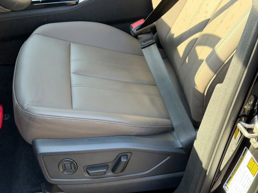 2025 Audi Q5 Premium