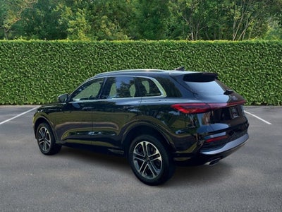 2025 Audi Q5 Premium