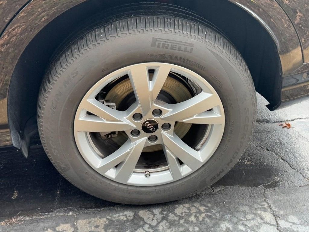 2025 Audi Q5 Premium