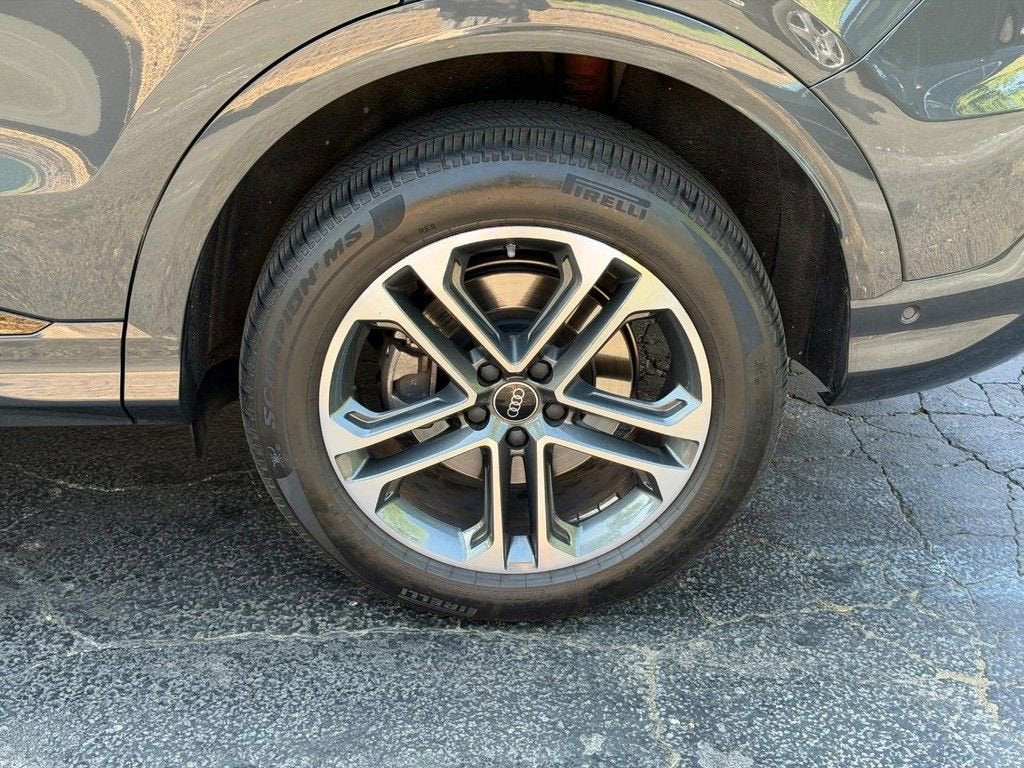 2025 Audi Q5 Premium