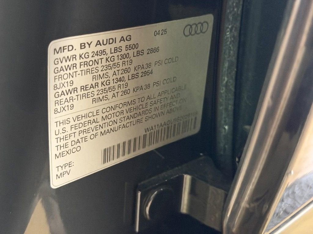 2025 Audi Q5 Premium