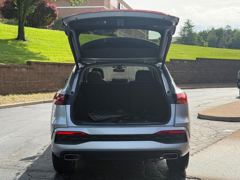 2025 Audi Q5 Premium