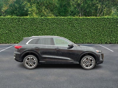 2025 Audi Q5 Premium