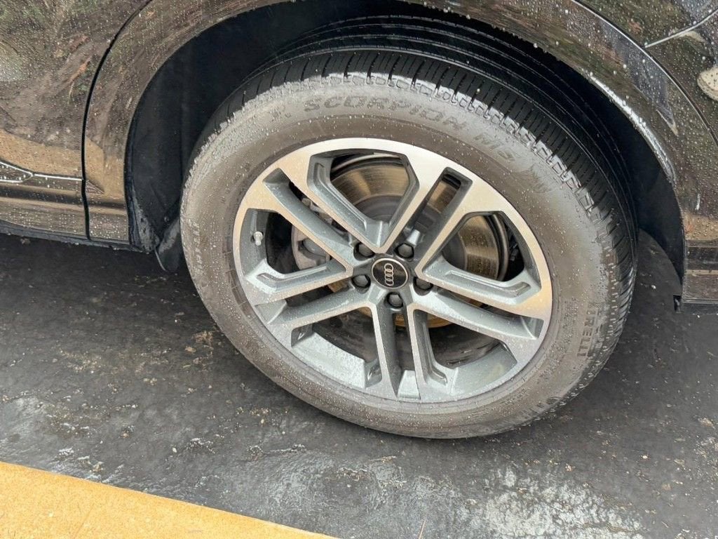 2025 Audi Q5 Premium