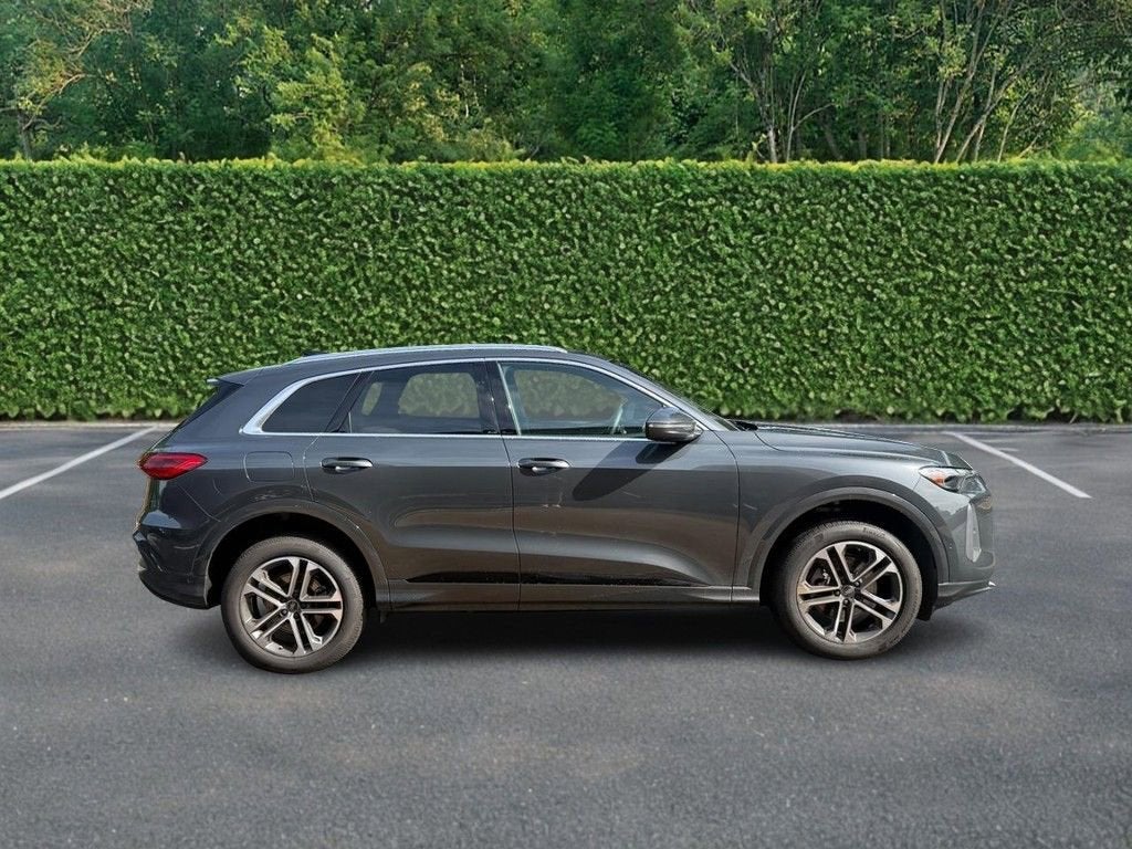2025 Audi Q5 Premium