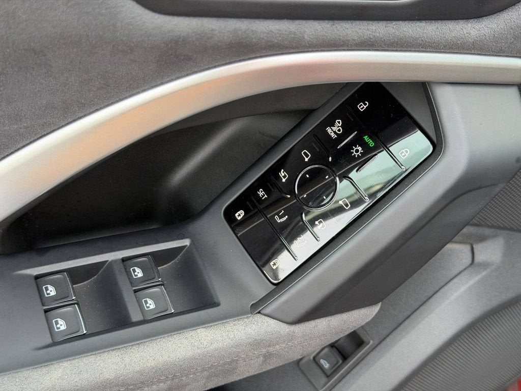 2025 Audi SQ5 Premium Plus