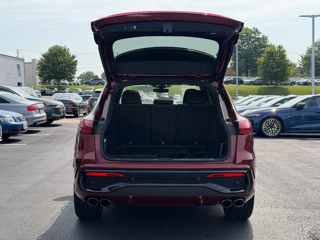 2025 Audi SQ5 Premium Plus