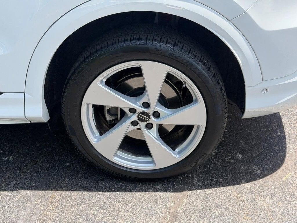 2025 Audi Q5 Premium Plus