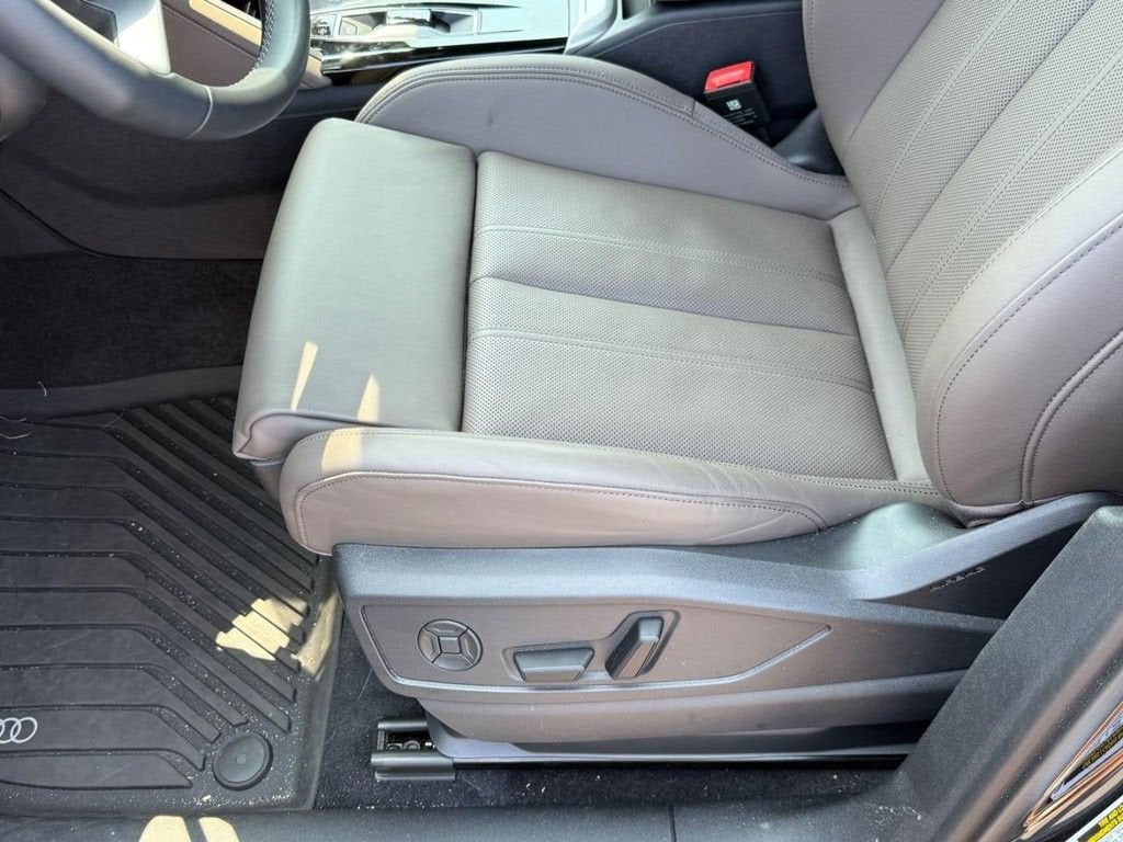 2025 Audi Q5 Premium Plus