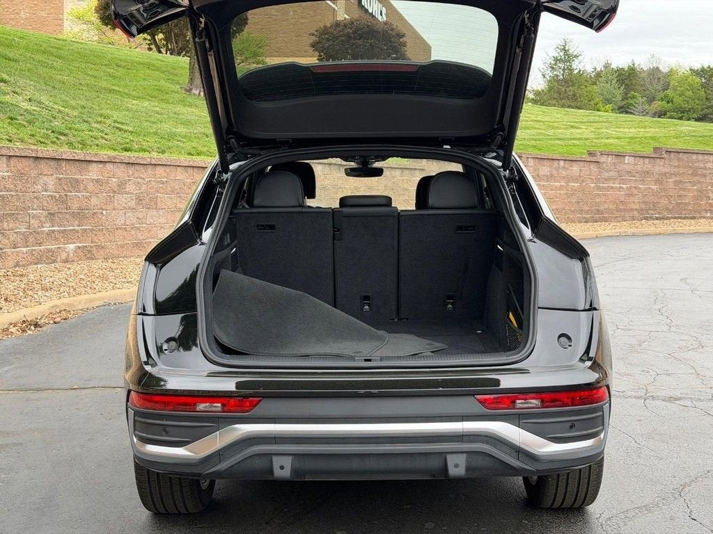 2025 Audi Q5 Sportback S line Premium