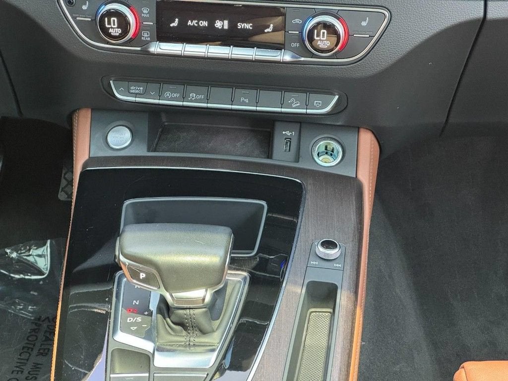 2022 Audi Q5 Sportback S line Premium Plus