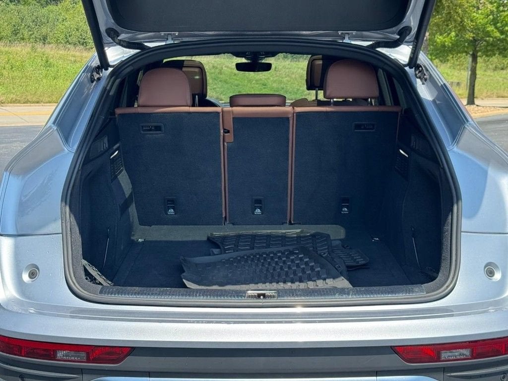 2022 Audi Q5 Sportback S line Premium Plus