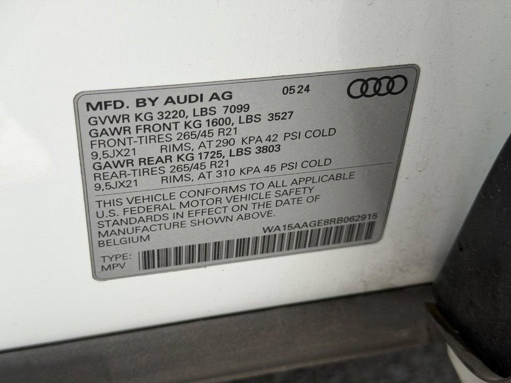 2024 Audi Q8 e-tron Premium Plus
