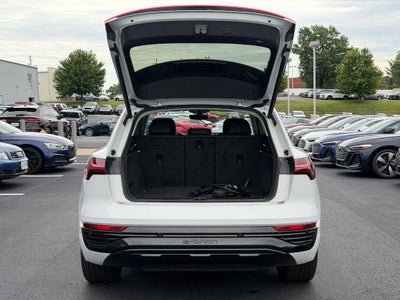 2024 Audi Q8 e-tron Premium Plus