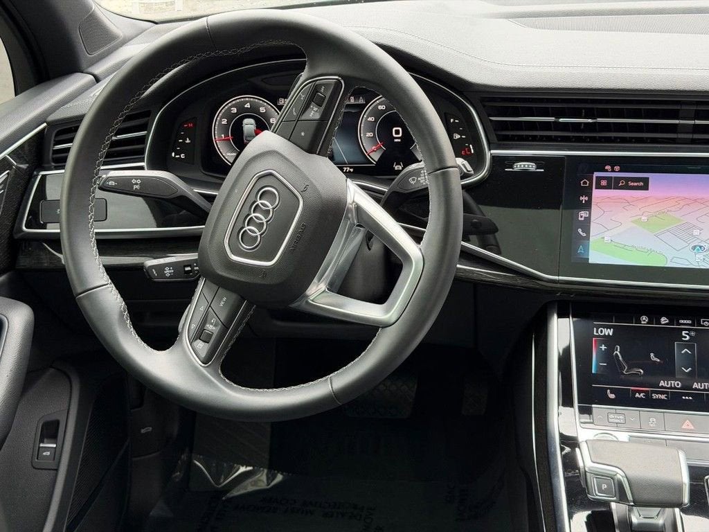 2025 Audi Q7 Premium