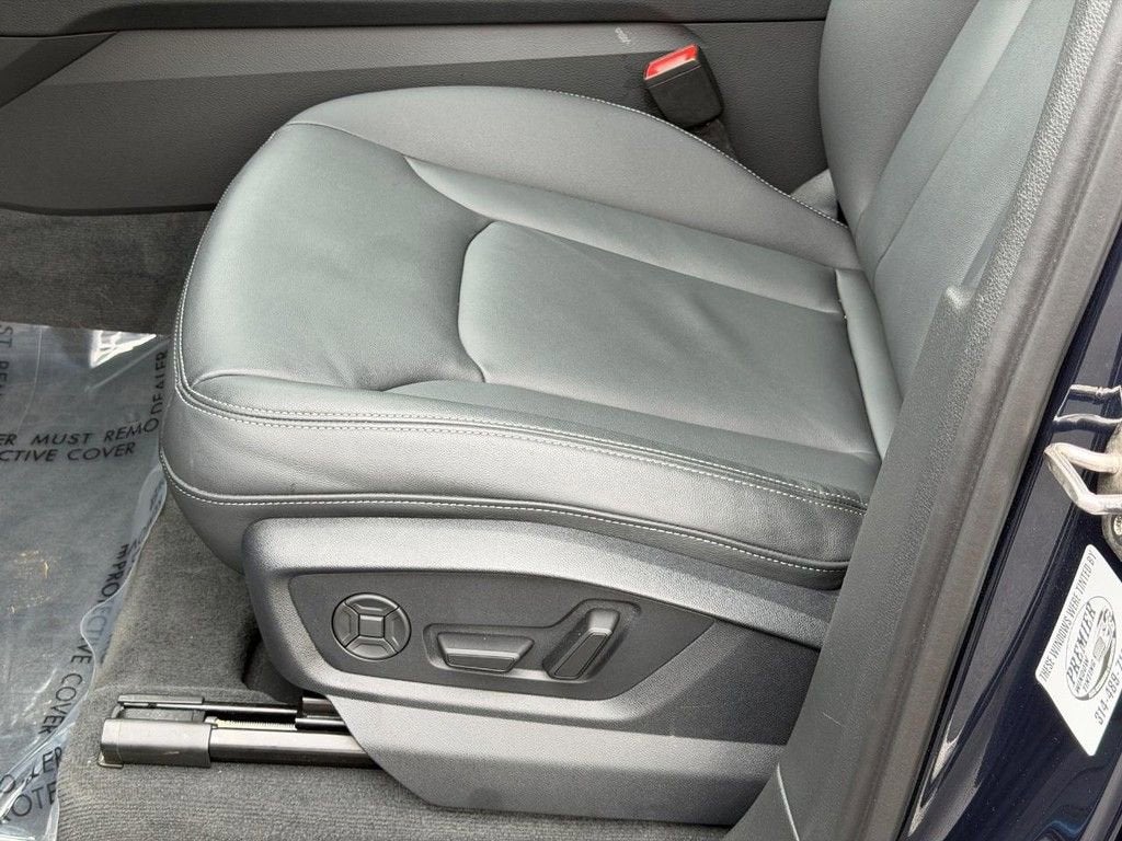 2025 Audi Q7 Premium
