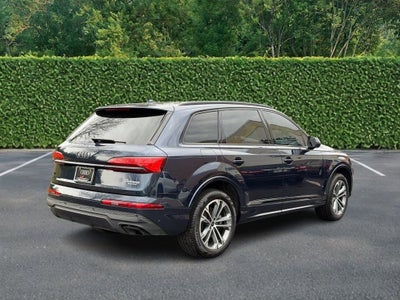 2025 Audi Q7 Premium