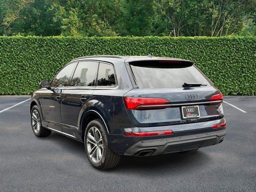 2025 Audi Q7 Premium