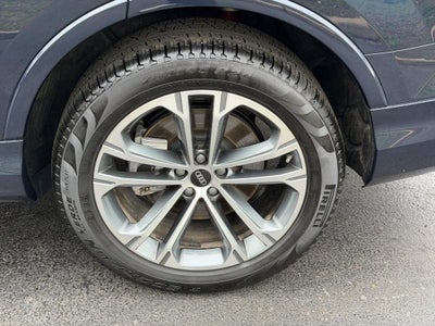 2025 Audi Q7 Premium