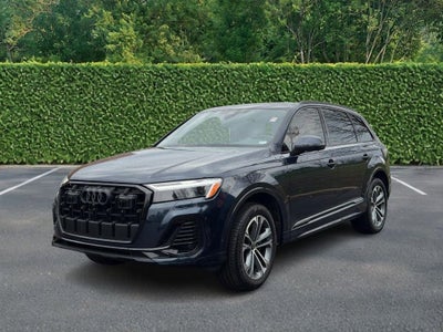 2025 Audi Q7 Premium