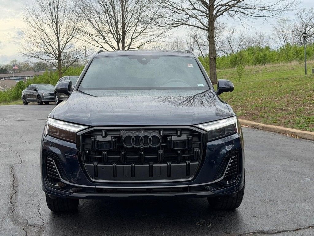 2025 Audi Q7 Premium