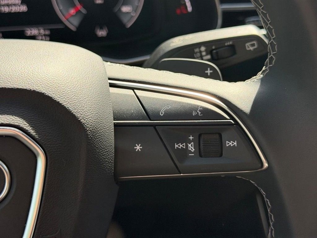 2025 Audi Q7 Premium