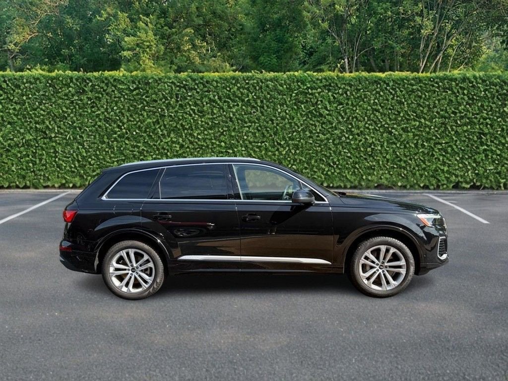 2025 Audi Q7 Premium