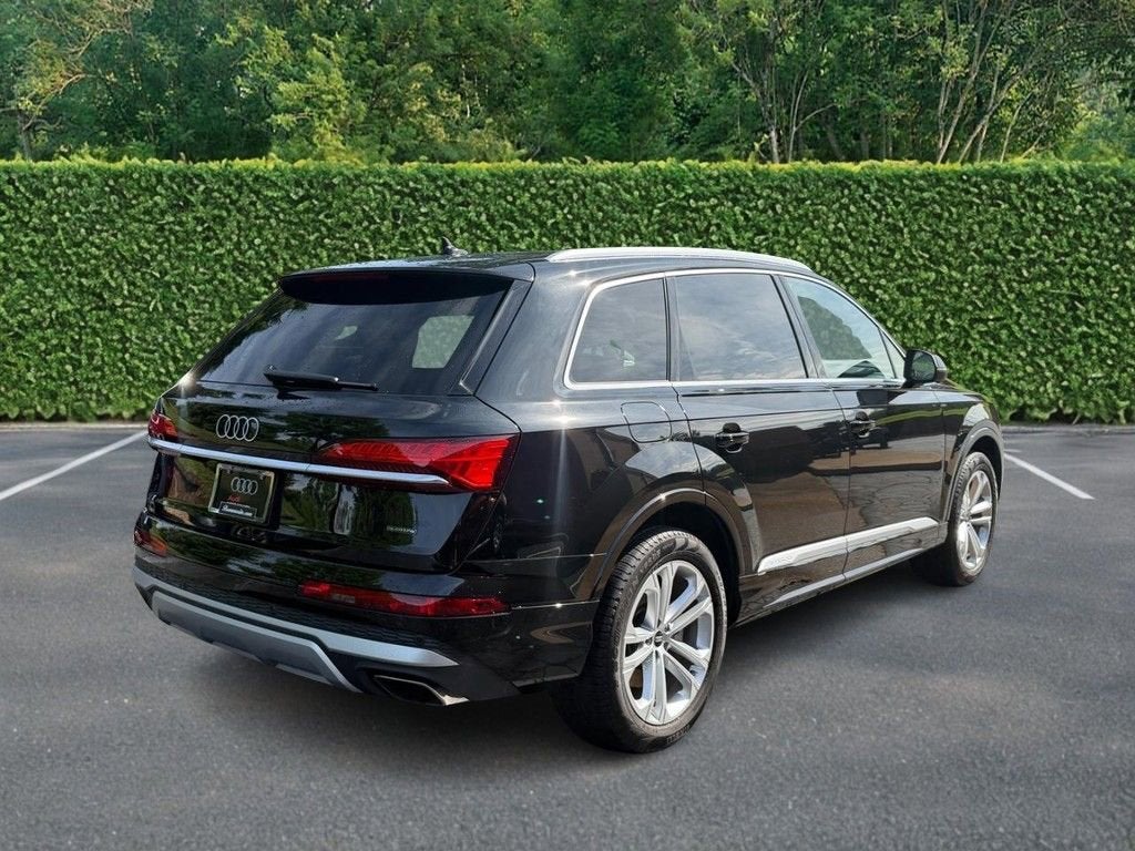 2025 Audi Q7 Premium