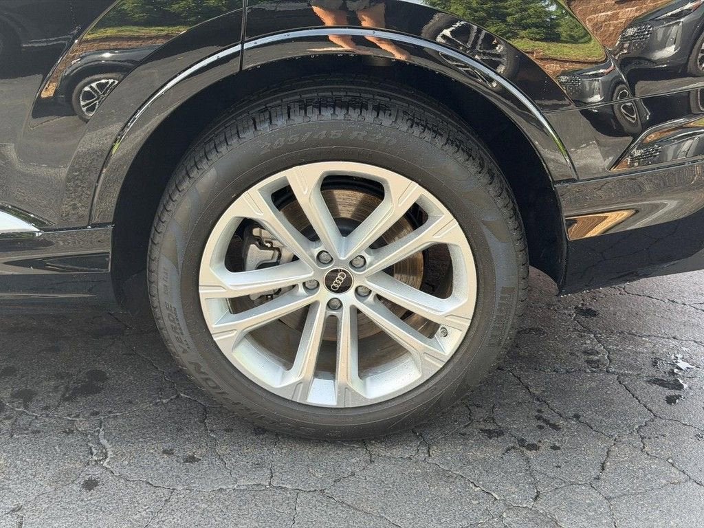 2025 Audi Q7 Premium