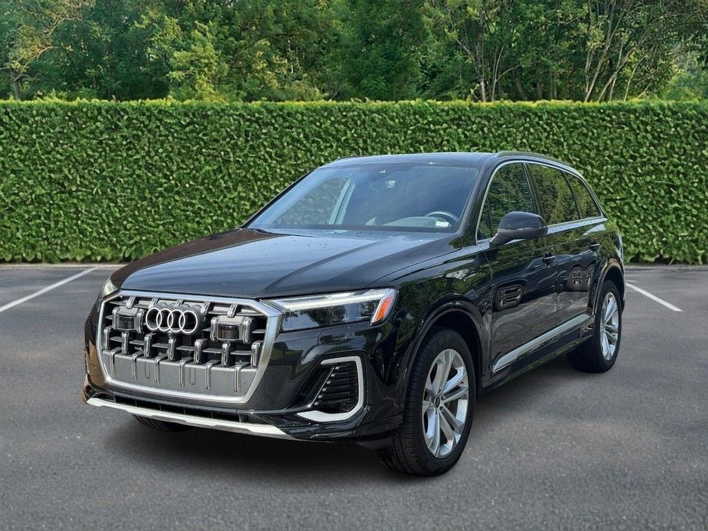 2025 Audi Q7 Premium