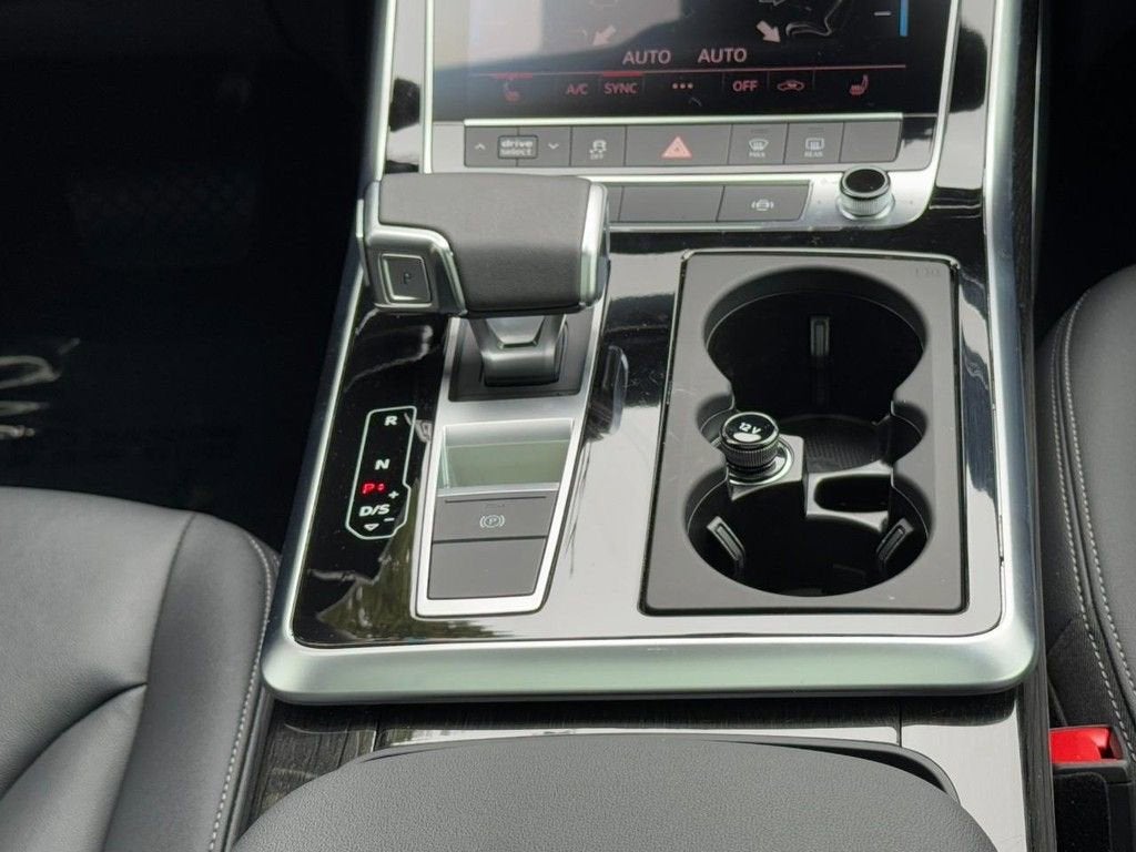 2025 Audi Q7 Premium
