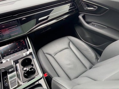 2025 Audi Q7 Premium