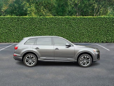 2025 Audi Q7 Premium