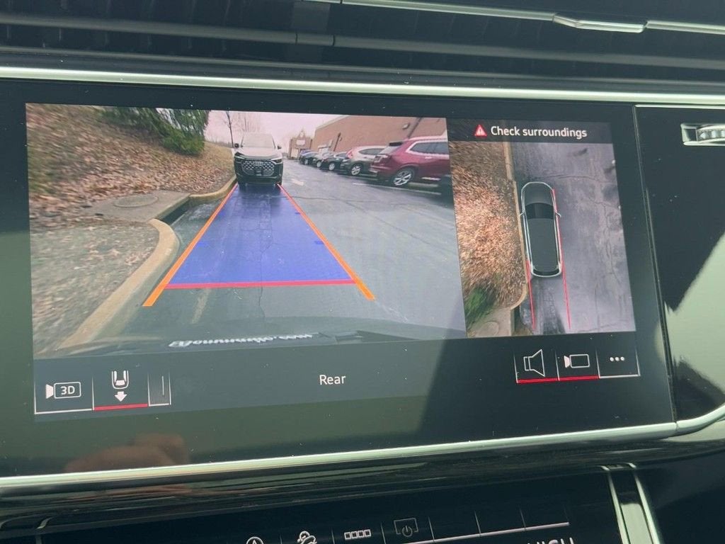 2025 Audi Q7 Premium