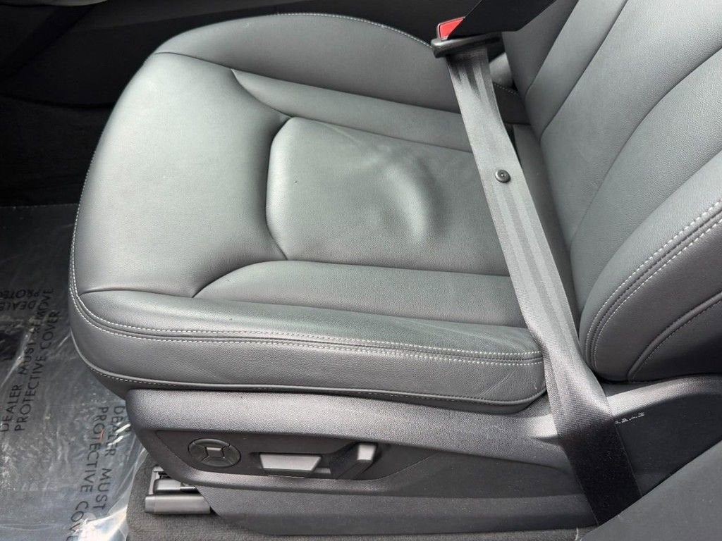 2025 Audi Q7 Premium