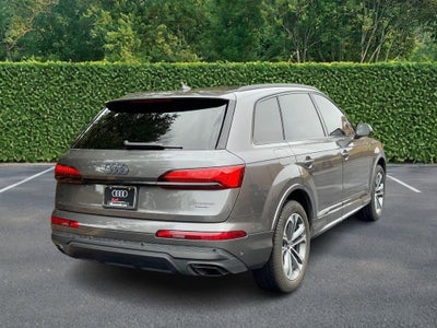 2025 Audi Q7 Premium