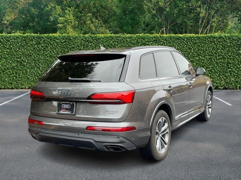 2025 Audi Q7 Premium