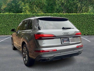 2025 Audi Q7 Premium