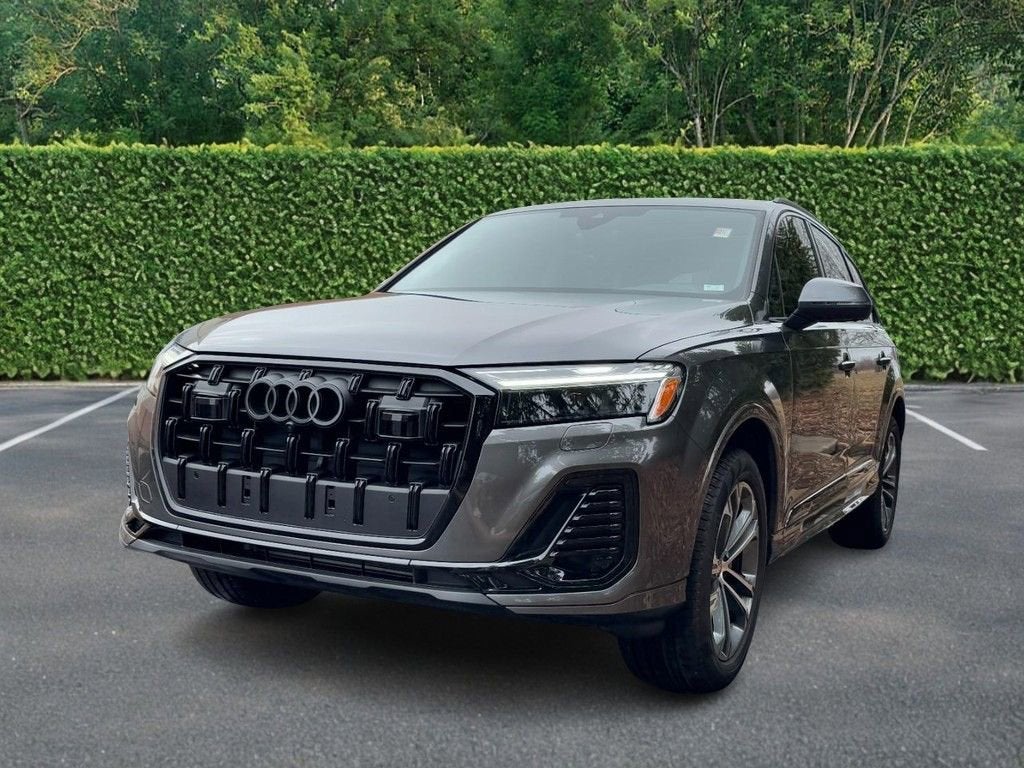 2025 Audi Q7 Premium