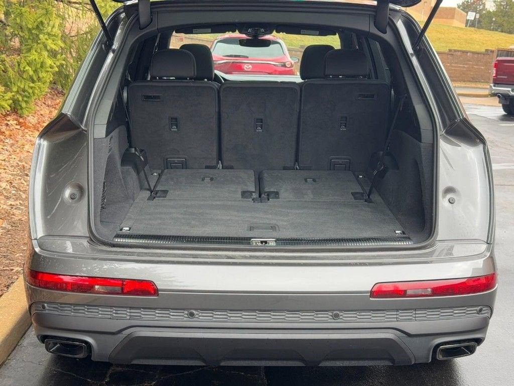 2025 Audi Q7 Premium