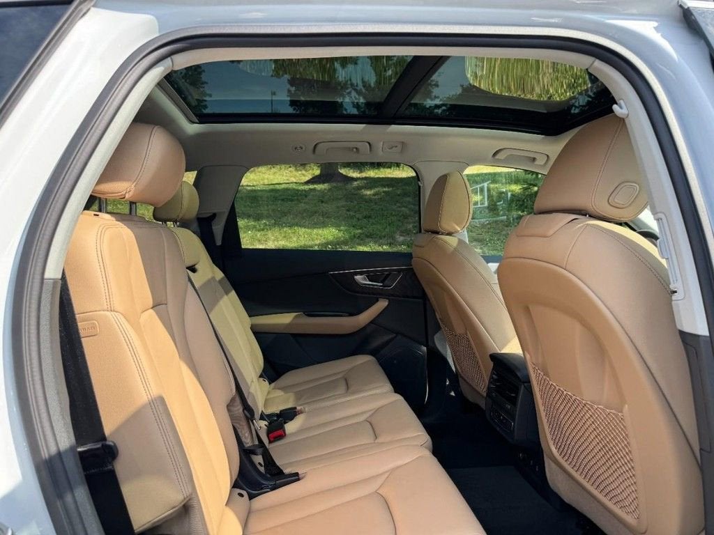 2025 Audi Q7 Premium