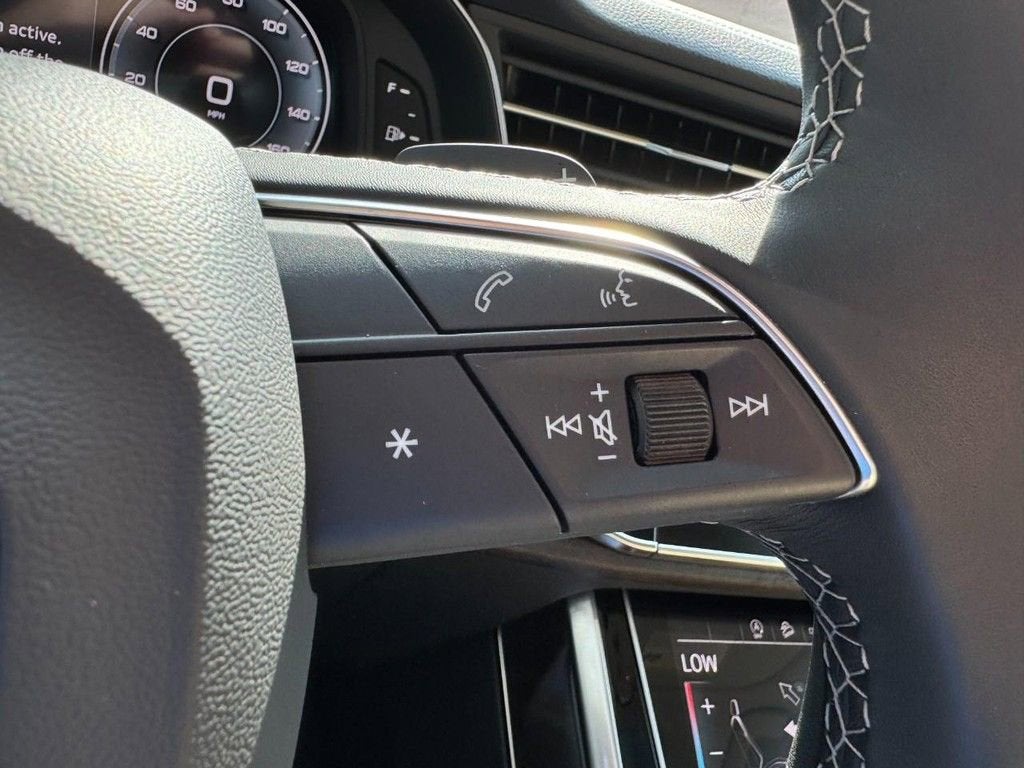 2025 Audi Q7 Premium