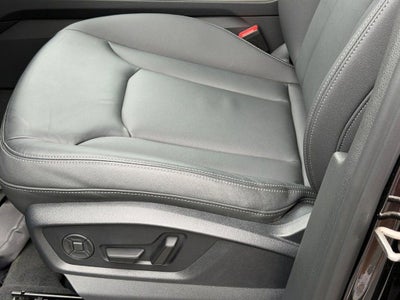 2025 Audi Q7 Premium