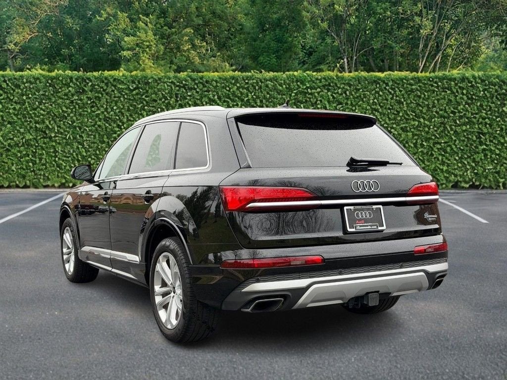 2025 Audi Q7 Premium