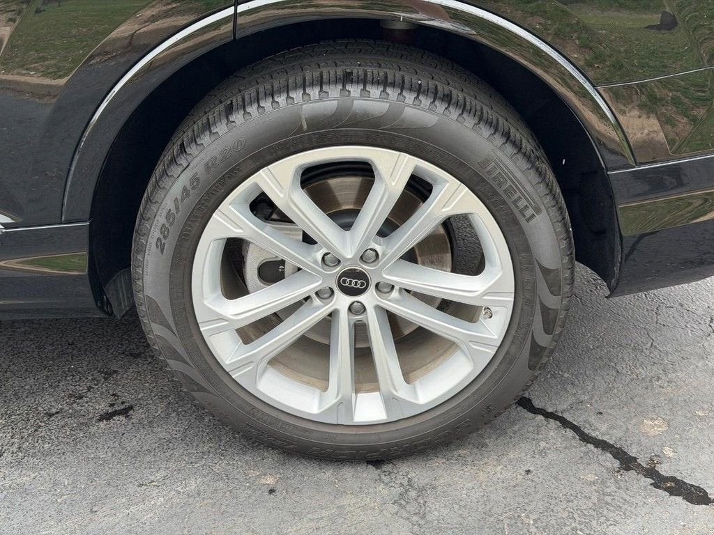 2025 Audi Q7 Premium