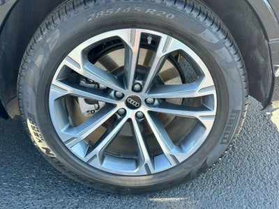 2026 Audi Q7 Premium