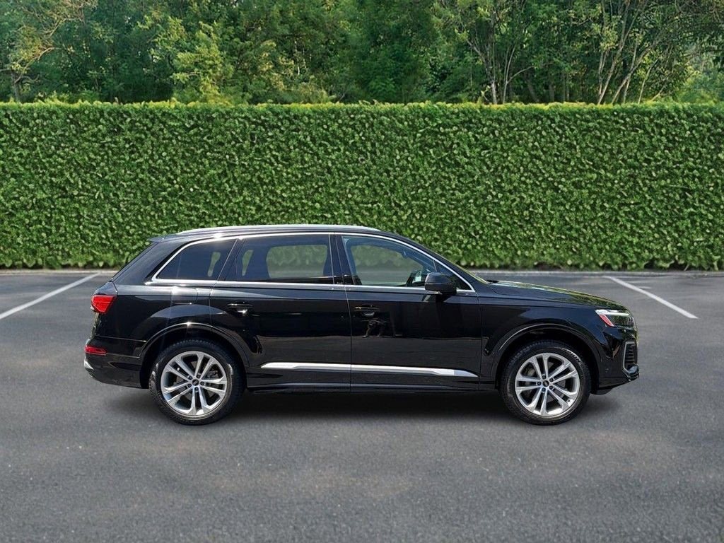 2025 Audi Q7 Premium