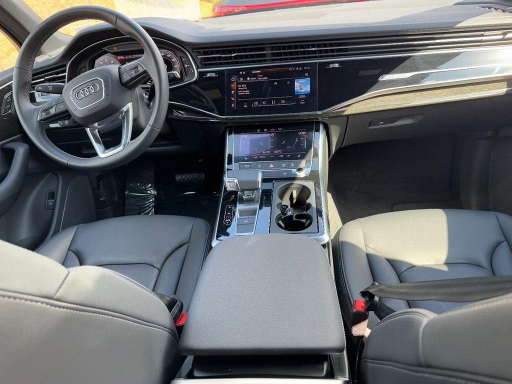 2025 Audi Q7 Premium