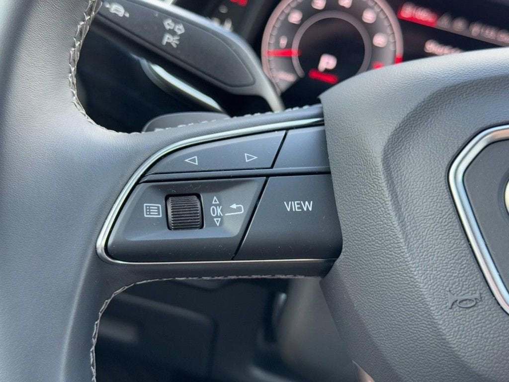 2025 Audi Q7 Premium